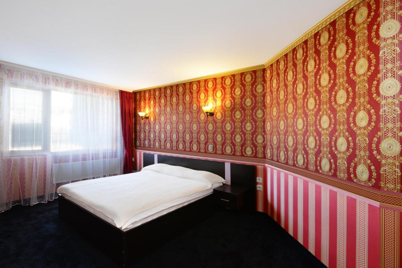 Hotel Sveti Nikola Boyana - Free Parking Sofia Buitenkant foto